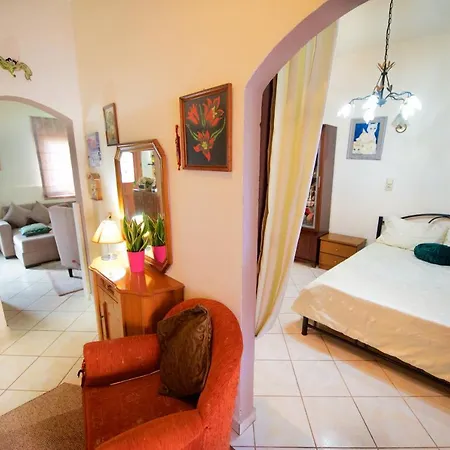 Apartment Deluxe Makrades